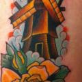 Arm Old School Mühle tattoo von Salvation Gallery