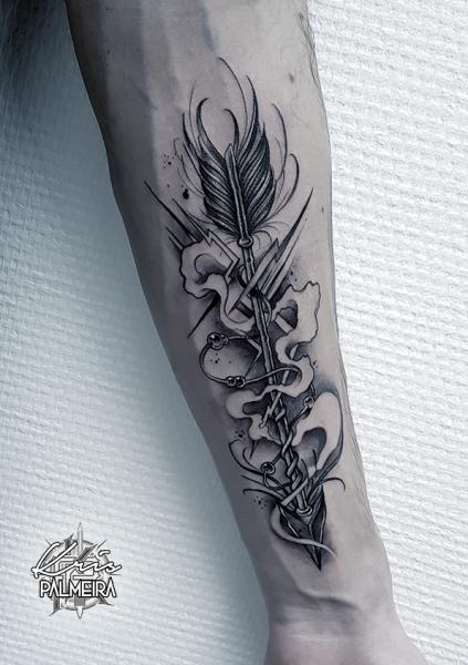 Tatuaje Brazo Flecha por Dimitri Tattoo