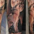 tatuaje Brazo Realista Lobo por Dimitri Tattoo
