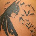 tatuaje Hombro Fantasy Batman por Dimitri Tattoo