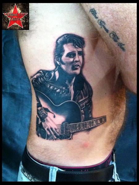 Tatuaje Retrato Lado Elvis por Samed Ink Tattoos