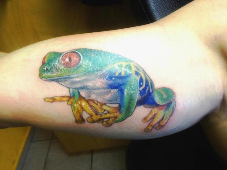 Arm Realistic Frog Tattoo by Andys Tattoo