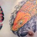 Arm Brust Japanische Karpfen tattoo von Tatist Tattoo