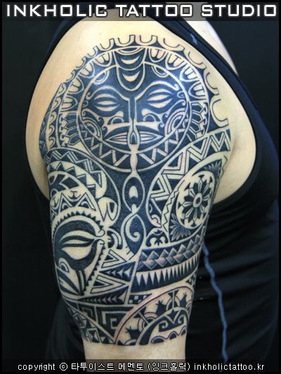 Shoulder Tribal Maori Tattoo by Inkholic Tattoo