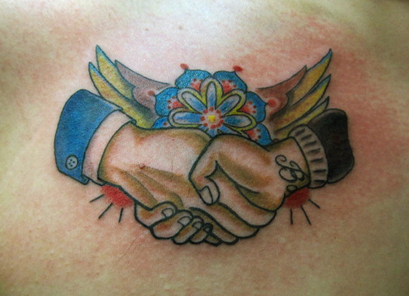 Tatuagem Mãos por Sunrat Tattoo