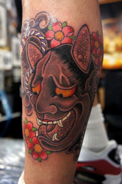 Tatuaje Ternero Japoneses Demonio por Og Tattoo