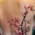 tatuaggio Realistici Schiena Albero di Tattoo Temple
