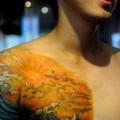 tatuaje Hombro Japoneses Ola Sol por Tattoo Temple