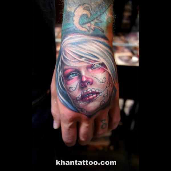 Tatouage Crâne Crâne Mexicain Main par Khan Tattoo