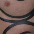 Brust Tribal tattoo von Artifex Tattoo