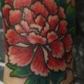 Arm Old School Blumen tattoo von Last Gate Tattoo