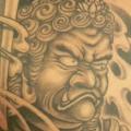 tatuaje Hombro Japoneses por M Crow Tattoo