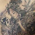 tatuaje Pecho Japoneses Geisha por South Dragon Tattoo
