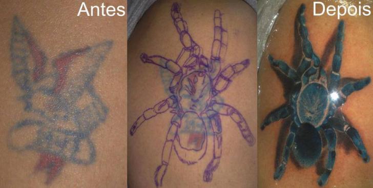 Tatuaje Araña Cover-up por Hell Tattoo