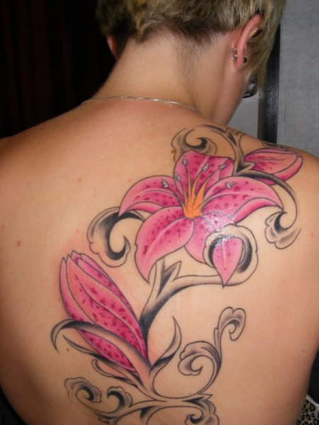 Tatuaje Flor Espalda por Art n Style