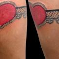 tatuaje Corazon Muslo Liga por Leds Tattoo