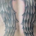 Rücken Flügel tattoo von Maceio Tattoo