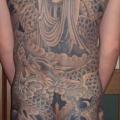 Japanische Buddha Rücken Po tattoo von Tattoo Studio Shangri-La