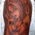 tatuaje Hombro Fantasy Mujer por Tattoo Studio Shangri-La