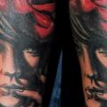 Blumen Frauen tattoo von Medusa Tattoo