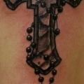 Schulter Crux Rosenkranz tattoo von All Star Ink Tattoos