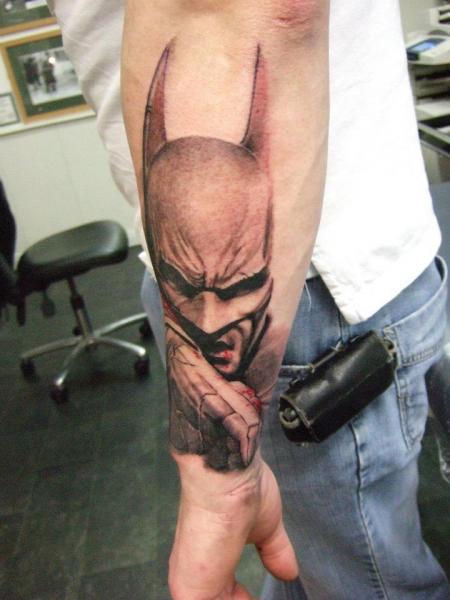 Tatuaggio Braccio Fantasy Batman di Tattoo Zoo