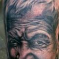tatuaje Brazo Retrato Realista por Bloody Ink