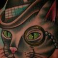 tatuaje Fantasy New School Mano Gato por Carnivale Tattoo