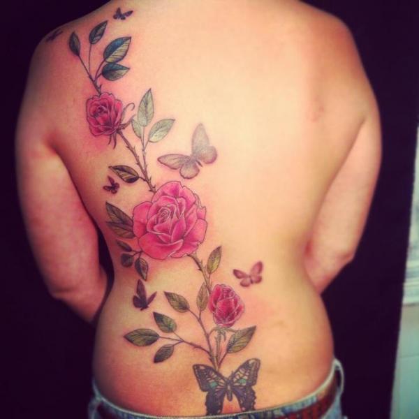 Tatuaggio Realistici Fiore Schiena Rose di Ibiza Ink