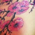tatuaggio Gamba Fiore Ciliegie di Ibiza Ink