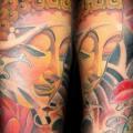tatuaje Hombro Buda Religioso por Punko Tattoo