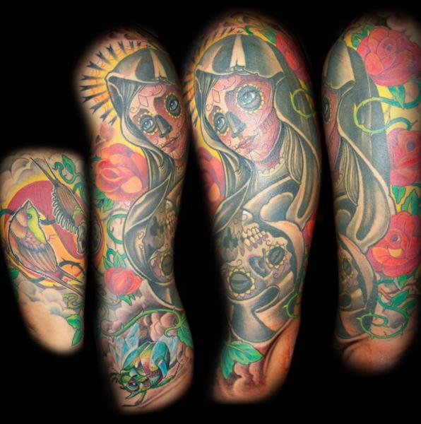 Tatuaggio Spalla Old School Teschio Messicano di Punko Tattoo