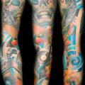 Fantasie Totenkopf Sleeve tattoo von Punko Tattoo