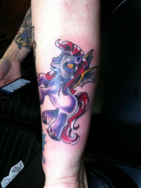 Tatuaggio Braccio Fantasy Cavalli di Sink The Ink