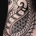 tatuaggio Piede Dotwork Geometrici di Nazareno Tubaro