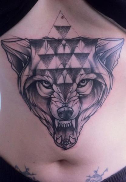 Wolf Bauch Dotwork Tattoo von Tartu Tatoo