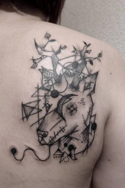 Tatuaje Espalda Dotwork por Black Ink Power