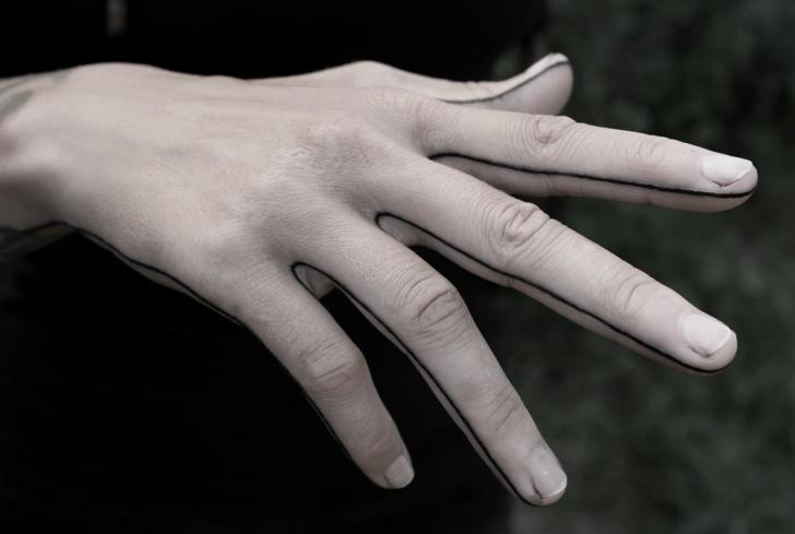 Tatuagem Dedo Mão Dotwork por Black Ink Power