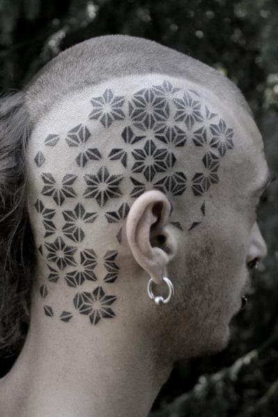 Tatuagem Cabeça Dotwork por Black Ink Power