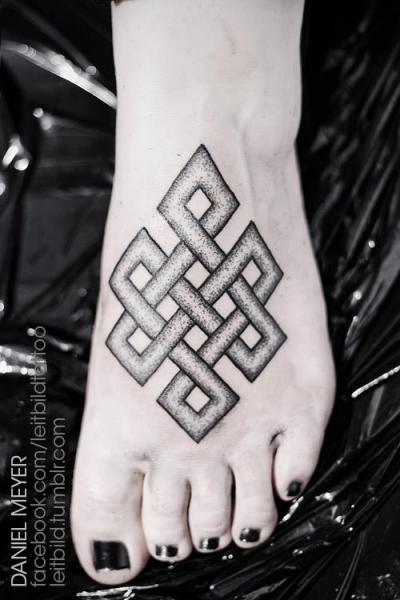 Tatuaje Pie Dotwork por Leitbild