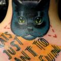 tatuaggio Scritte Collo Gatto Caratteri di Raw Tattoo