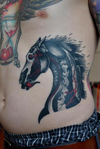 Seite Dotwork Pferd Tattoo von Raw Tattoo