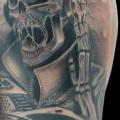 tatuaje Hombro Esqueleto por Seven Arts