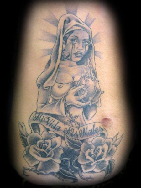 Tatuaje Fantasy Mujer por Blood Line Tattoos