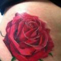tatuaje Flor Lado Rosa por Cesar Lopez Tattoo