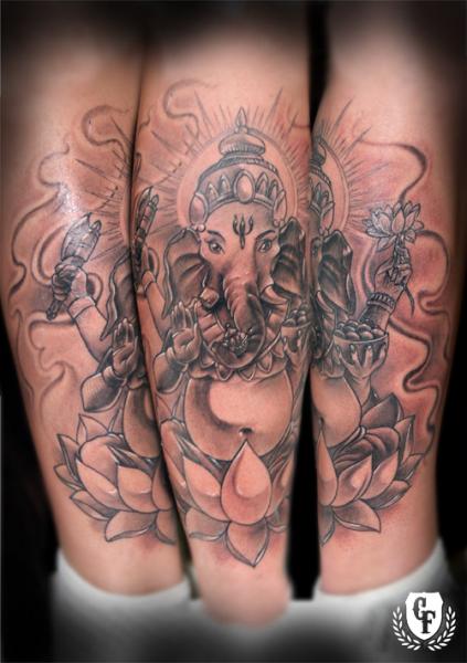 Leg Religious Ganesh Tattoo by Cosa Fina Tattoo