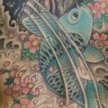 tatuaje Japoneses Espalda Carpa por Cactus Tattoo