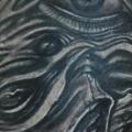 tatuaggio Spalla Mostri di Miguel Ramos Tattoos