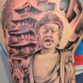 tatuaje Hombro Buda Religioso por Nautilus Tattoo Gallery