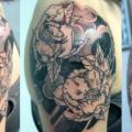 Shoulder Flower Japanese tattoo by Nautilus Tattoo Gallery